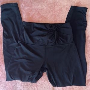 Lululemon limited edition black scrunch leggings